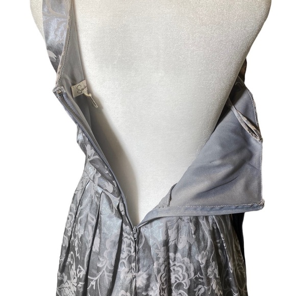Speechless size 5 gray silver brocade ruffles rosettes prom formal events dress - Picture 10 of 15